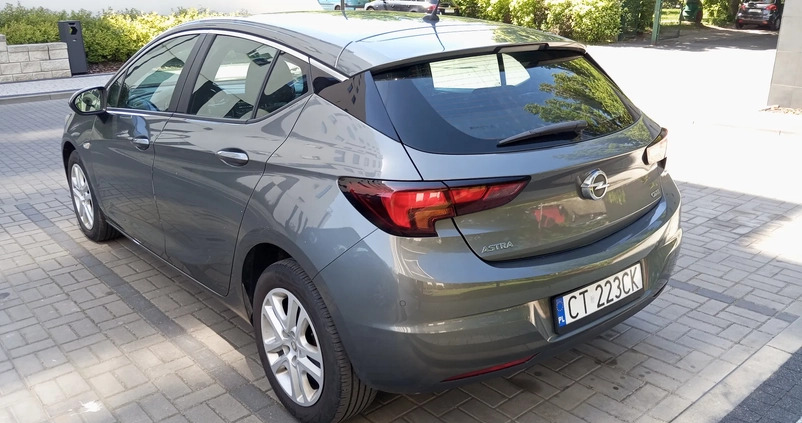 Opel Astra cena 42500 przebieg: 158000, rok produkcji 2018 z Toruń małe 29